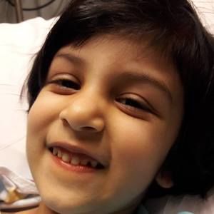 Meet your Posher, Ayesha